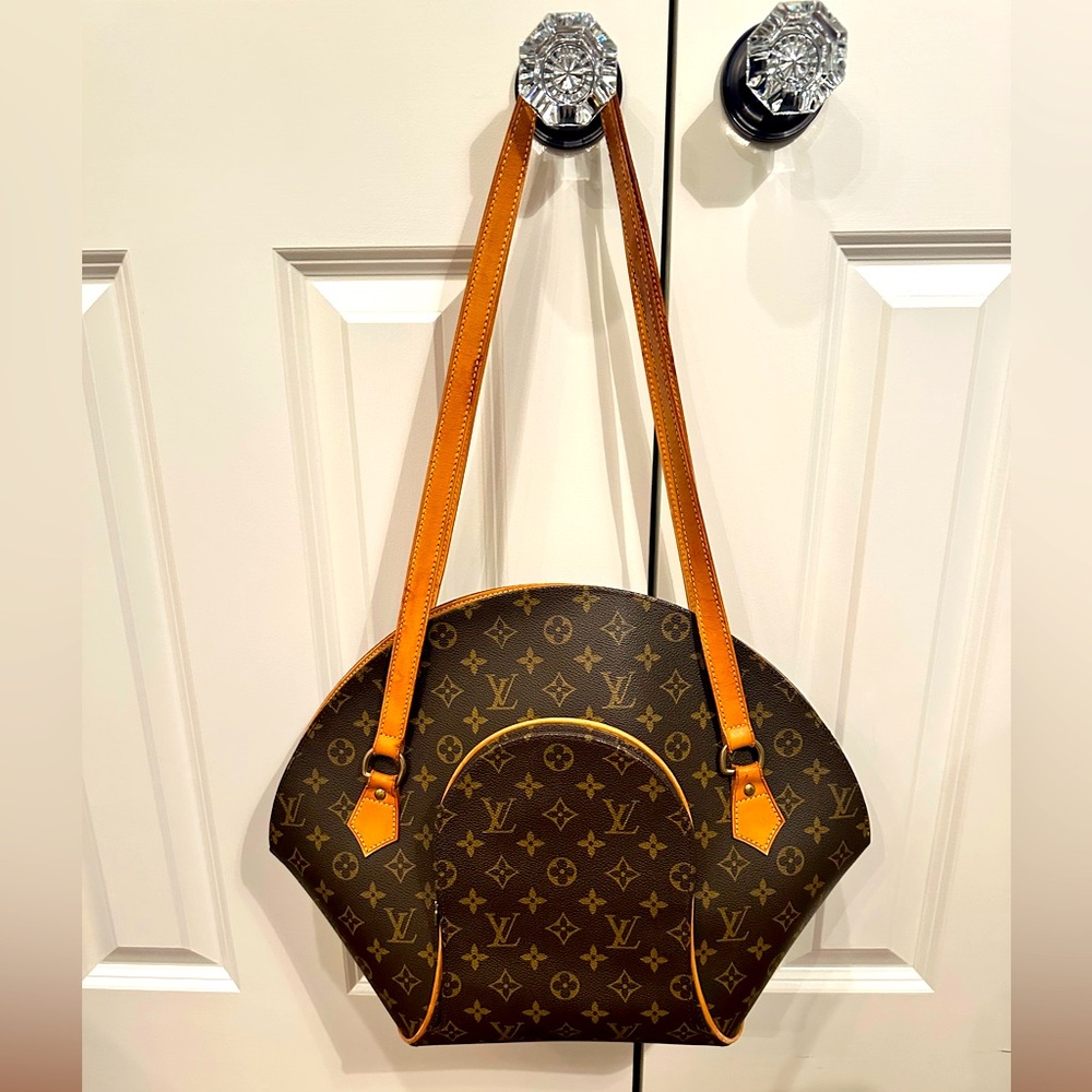 AMAZING! Authentic Louis Vuitton Monogram Ellipse Shopping Shoulder Bag